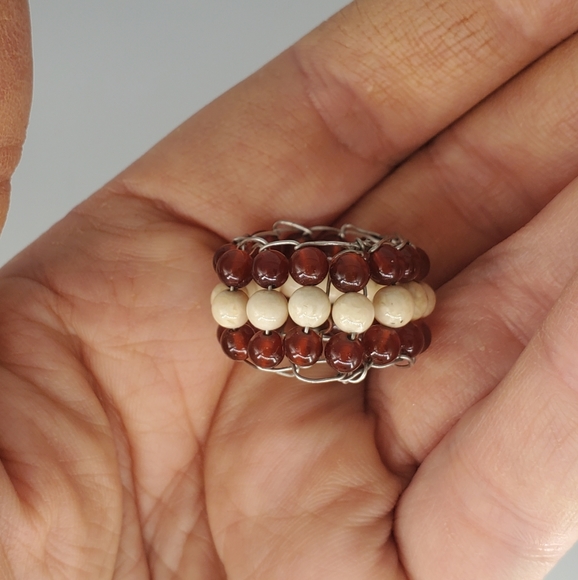 Amber and Ivory Beaded Ring - Picture 4 of 9